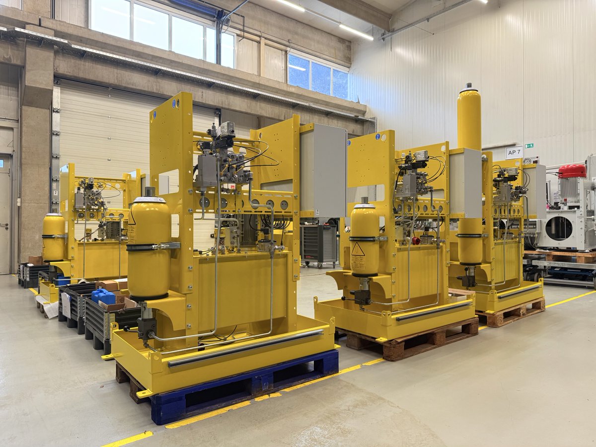 HAWEHydraulics's tweet image. At HAWE, we deliver innovative, custom hydraulic solutions with precision, passion, and partnership, ensuring success through expert know-how and fully coordinated components.

👉 Find out more: hawe.com/products/engin…

#hawe #engineering #systemsolution #systemintegration