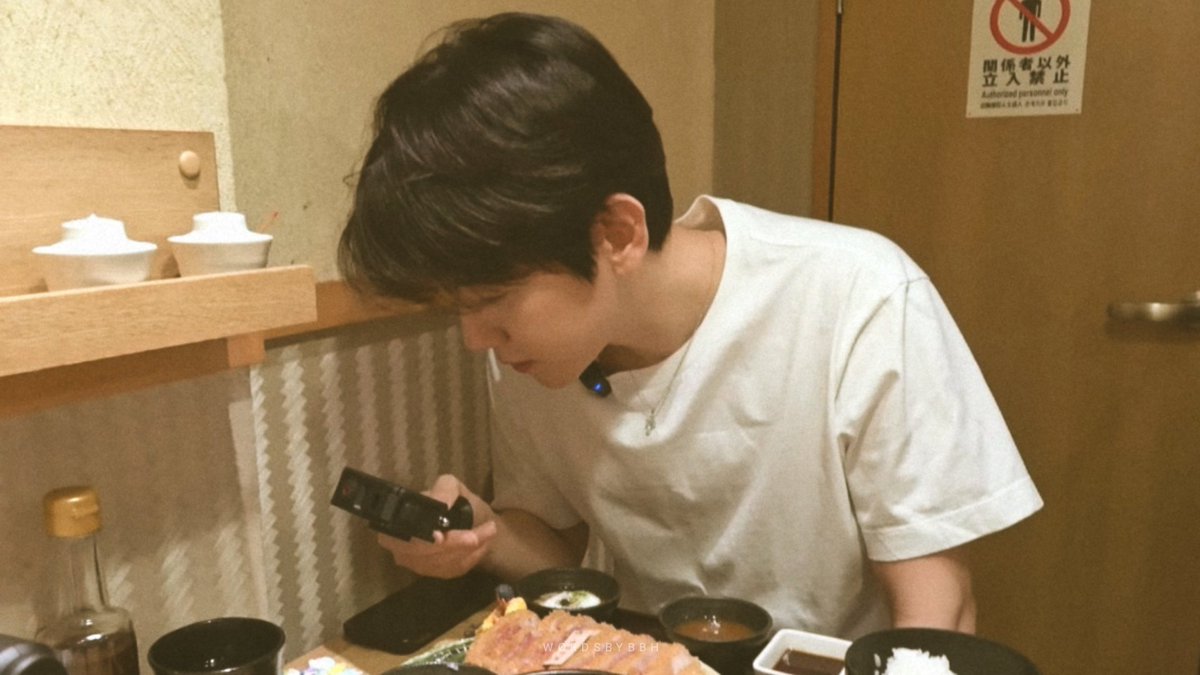 wordsbybbh's tweet photo. boyfriend baekhyun .•♡ https://t.co/sXyNZYWKQu