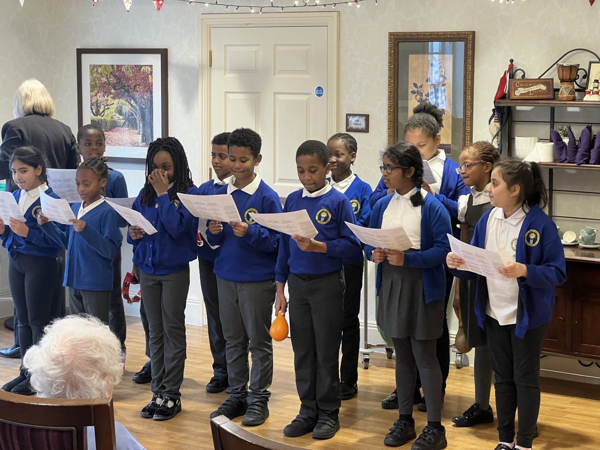 StPatsStEdsPS's tweet photo. Well done to our amazing carol singers! bringing festive cheer to the residents of Metchley Manor @careuk 
🎄✝️🎅 https://t.co/fhScCHzm1X
