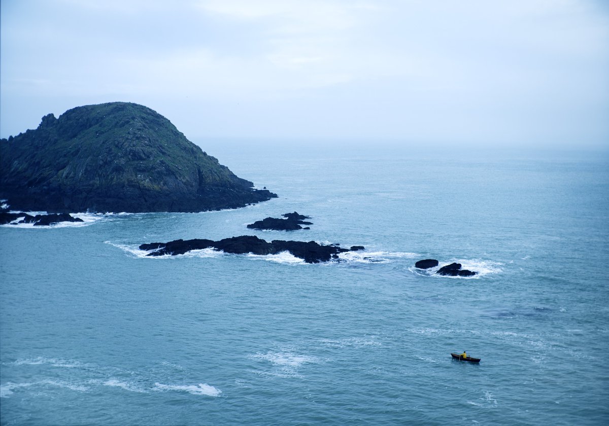 In Isle of Seven Cities, visual artist and filmmaker Stéphanie Roland explores geographical fictions: islands which have been mentioned on maps, but never existed in reality. A book review by <a href="/joriehorsthuis/">Jorie Horsthuis</a> 
defactoborders.org/homepage/phant… <a href="/eriskayconn/">TheEriskayConnection</a>