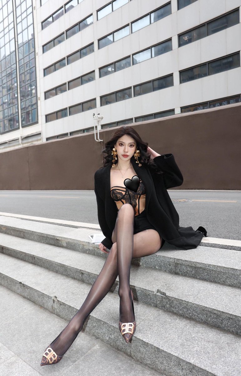 女警系列之极品反差女警何星l #yy #意淫 #母狗 #反差 #反差婊 #女警 #女警察 #警花 #羞辱