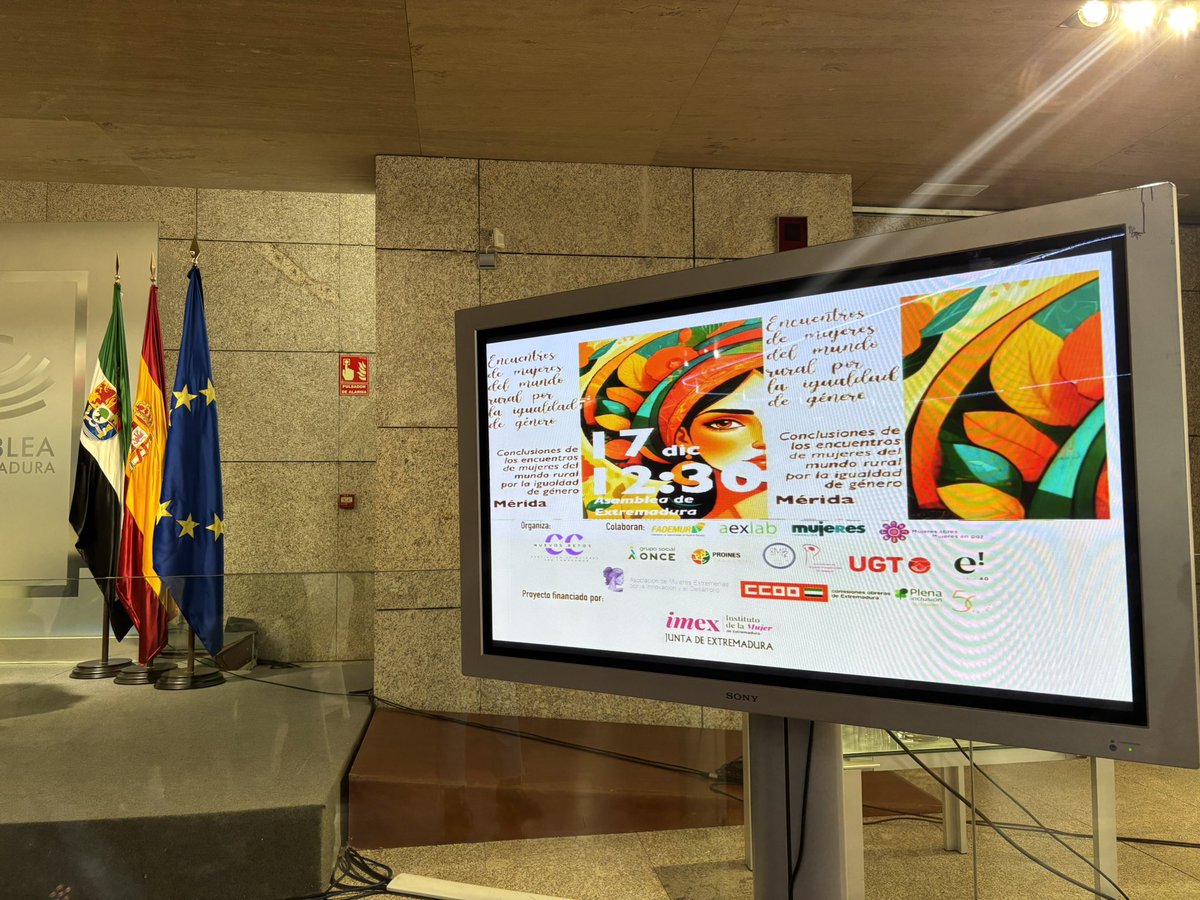 Asamblea_Ex's tweet photo. Clausura hoy del proyecto 'Encuentros de Asociaciones de Mujeres Rurales por la Igualdad y contra la Violencia de Género' de la Asociación Clara Campoamor

La presidenta de la Asamblea subraya que la lucha contra la violencia de género es cosa de toda la ciudadanía y una lacra a combatir todos los días del año

Más Info: https://t.co/7gMW6MU3WB