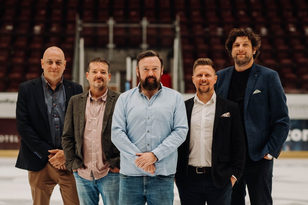 Vindico Announces New Senior Management Team 💜

In 2024 we celebrated 10 years in #business, launched SWAPP 3.0, expanded our team, and built more #tech partnerships 🎉

Now comes change to drive even more growth as we look ahead to 2025 🚀

Full story &gt;&gt; vindico.net/blog/vindico-a…