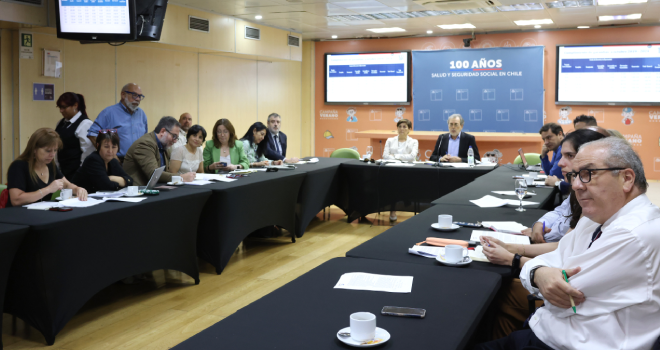 📌Se constituye el Consejo Nacional de Seguimiento de Tiempos de Espera

Más información en minsal.cl/se-constituye-…