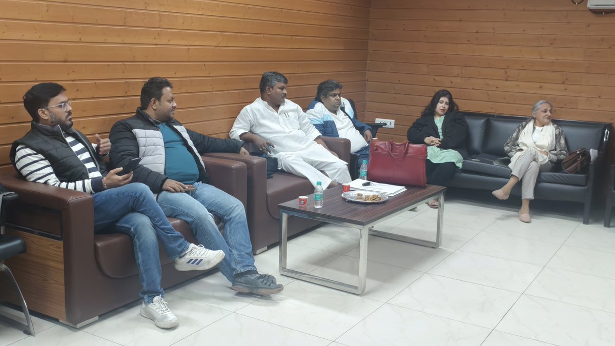Delhi - Central Committee Meeting | IIMC HQ | 15 December 2024 #IIMC #IIMCAA #Connections #Delhi 

<a href="/simratgulati/">Simrat Gulati</a> <a href="/RiteshIIMC/">Ritesh Verma</a> <a href="/MridulChandra_/">Mridul Chandra</a> <a href="/Vrinmathur/">Vrinda Mathur</a>  <a href="/snehabh11/">Sneha Bhattacharjee</a> <a href="/mishrapuja90/">Puja Mishra</a> <a href="/DeekshaSaksena/">Deeksha Saksena</a> <a href="/atuljurno/">Atul Gupta</a> <a href="/shankarpanditdj/">Shankar Pandit</a> <a href="/oye_vani/">Vani Shukla</a>