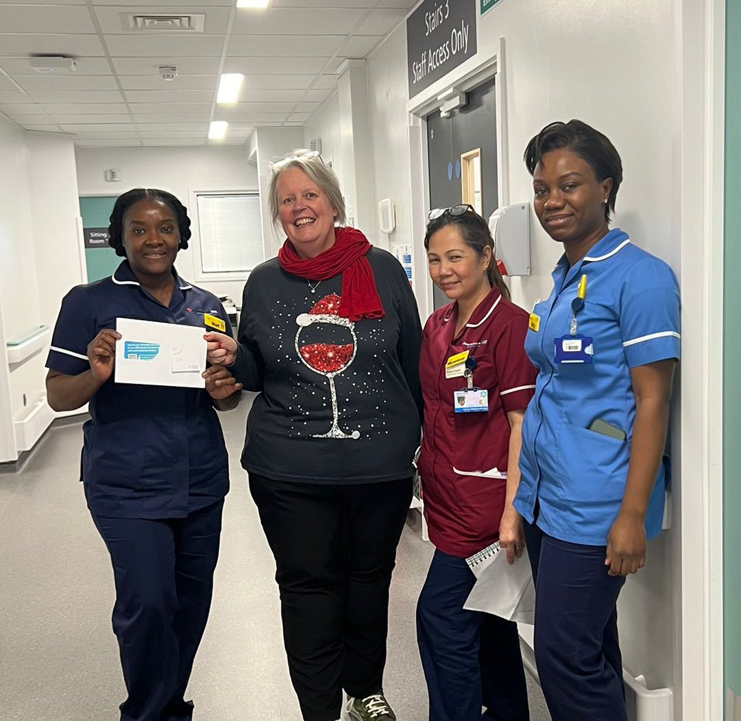 Julia Kitteringham 💙 tweet media