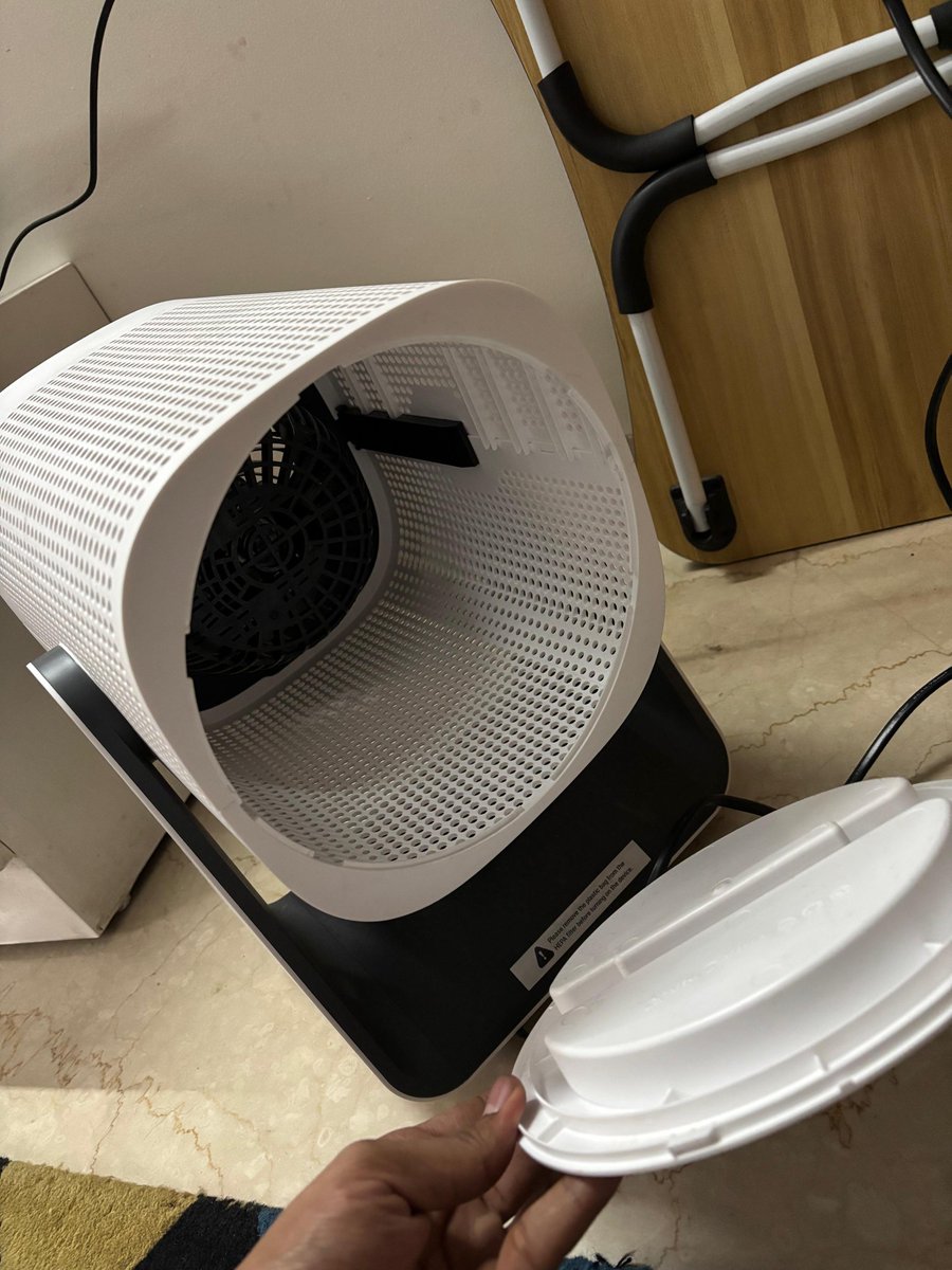 venky_6one's tweet image. My fear of receiving faulty products from @Flipkart @flipkartsupport stays true.. Ordered Coway Air Purifier and it was delivered without the Filter set 🙈💀... Been 24 hrs and no update yet #amazonrocks