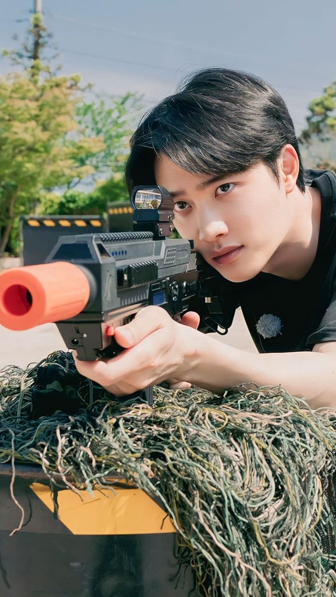 gwenchanadoh's tweet photo. kyungsoo                                      me https://t.co/O9pId3t6e9