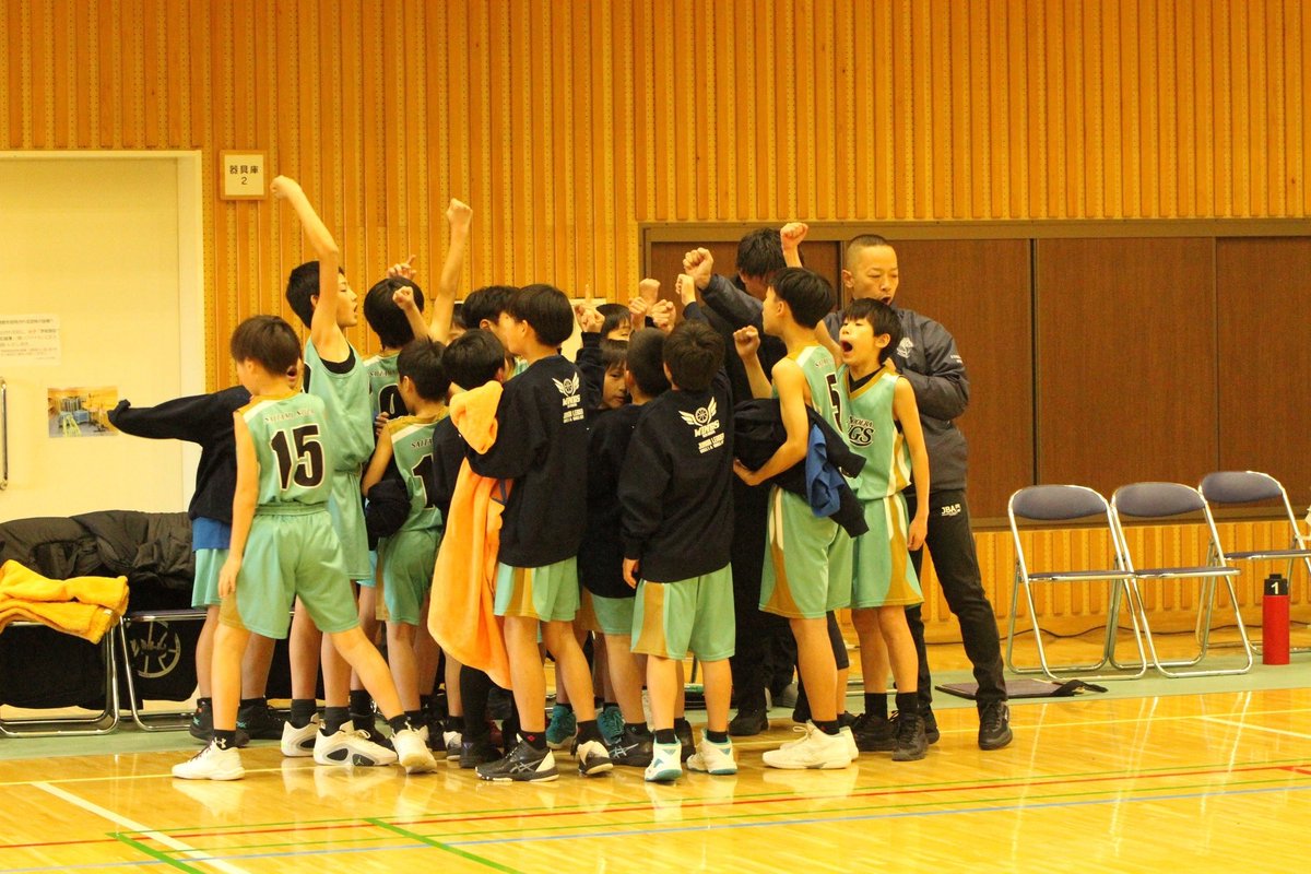 nWINGS_official's tweet photo. 【男子】 

12/8 白鷺 1Day カップ

瑞穂台ミニバスさんにお誘い頂き栃木県上三川町で行われた白鷺 1Day カップに参戦させて頂きました。大会関係者の皆様、対戦頂いたチームの皆様ありがとうございました🙇‍♂️
6年生はラストラン。全てにおいてアゲてこー！！ https://t.co/CD7AZyGNYB
