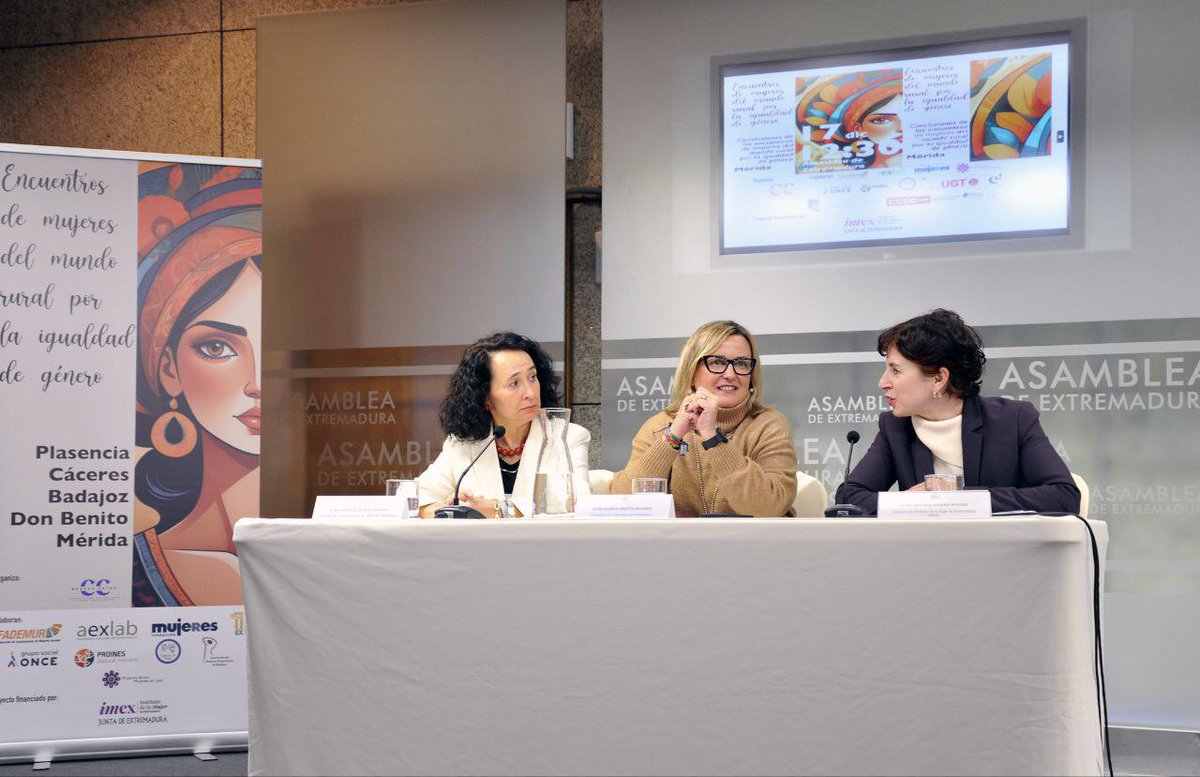 Asamblea_Ex's tweet photo. Clausura hoy del proyecto 'Encuentros de Asociaciones de Mujeres Rurales por la Igualdad y contra la Violencia de Género' de la Asociación Clara Campoamor

La presidenta de la Asamblea subraya que la lucha contra la violencia de género es cosa de toda la ciudadanía y una lacra a combatir todos los días del año

Más Info: https://t.co/7gMW6MU3WB