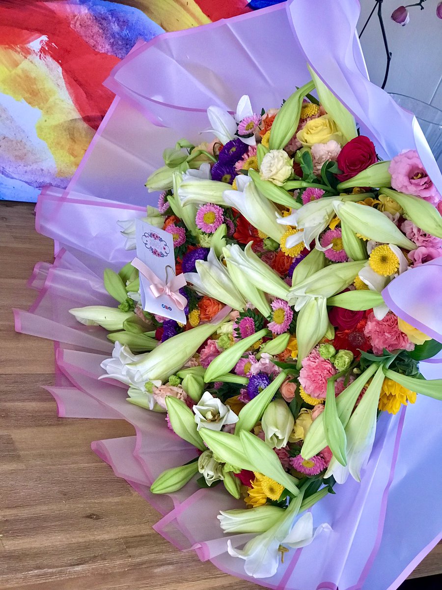 flowerr_crown's tweet photo. Happy bunch 💐 https://t.co/VhMln6m62G