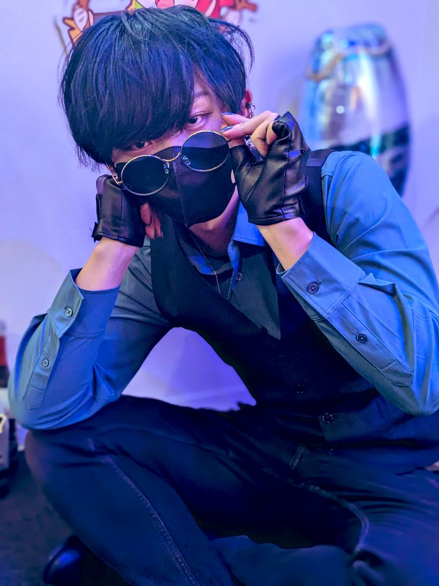 Root_root2001's tweet photo. 少し遅れてしまいましたが…12/15 蒼。B.Dイベント 無事終える事が出来ました！！🎂🎊🎉

店内の装飾や等身大パネル、ケーキやシャンパンタワーまで驚きの連続でした……

たくさんのリスナーさんに祝って貰えて本当に嬉しかったです！！💎✩.*˚
これからも蒼をよろしくお願いします！！！😭😭😭 https://t.co/eIZYYsguld