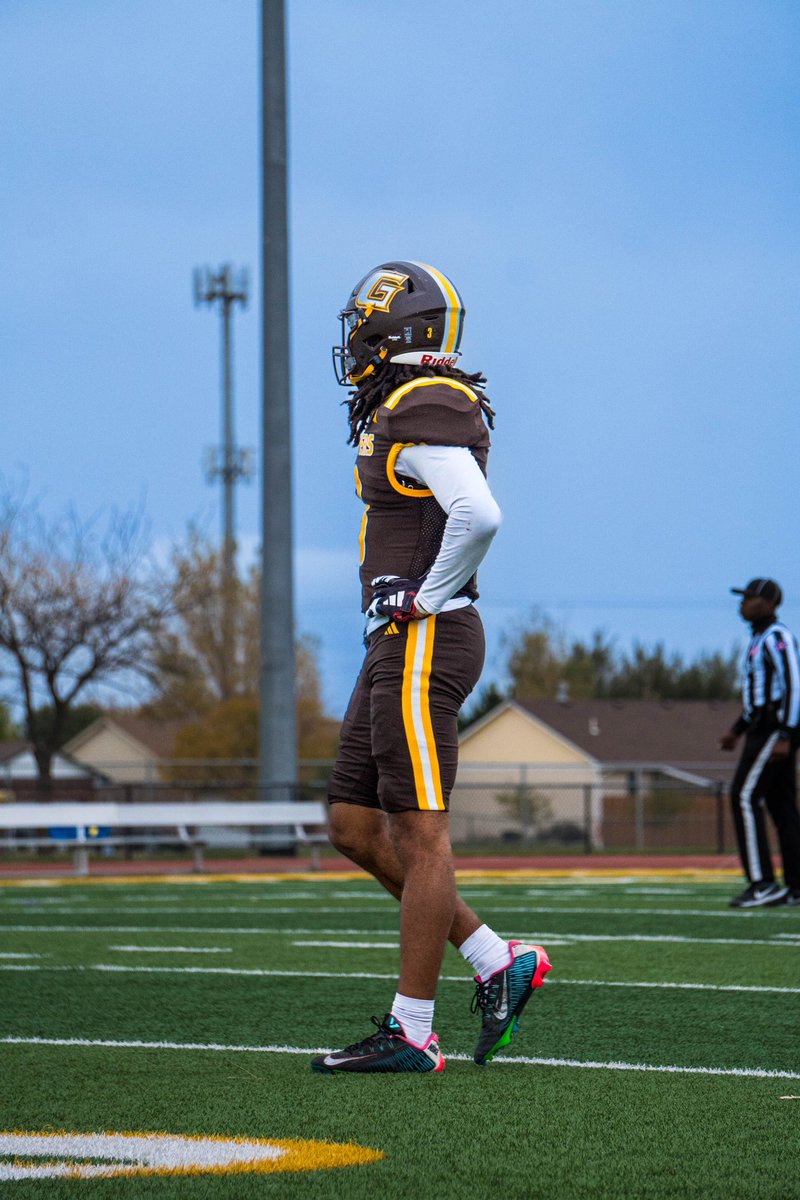 Due to recent circumstances at the university of Hawaii, I have re-opened my recruitment!
#JUCOPRODUCT