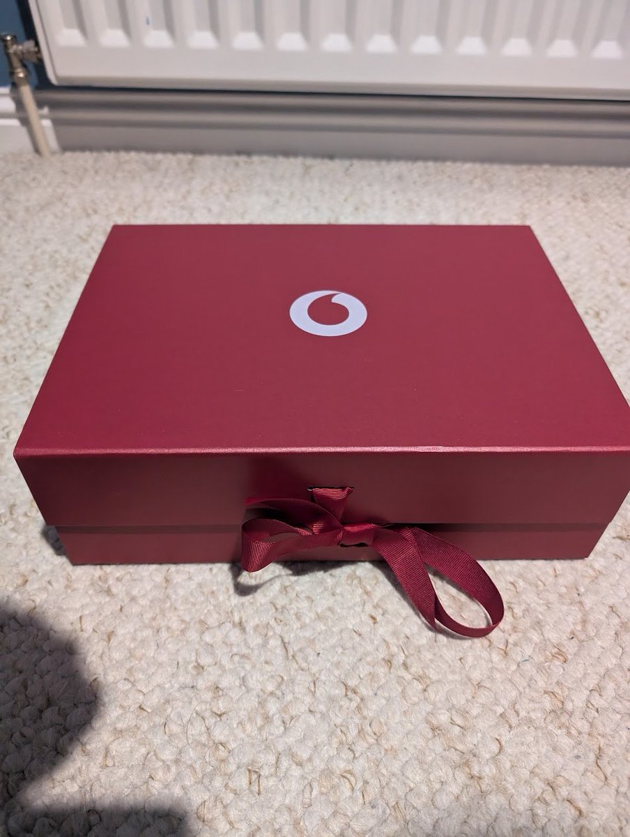 bilies's tweet photo. @VodafoneUK Thanks for the surprise Christmas gift! Much appreciated!
#VodafoneTreats #TheNationsNetwork https://t.co/JqRyeDf3eq