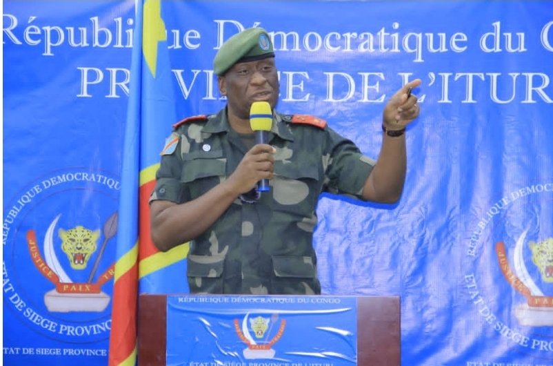 SimaroNgongoMba's tweet photo. JOHNNY @LUBOYA N’KASHAMA FAIT #ÉGORGER DES SUJETS #HEMA CE MARDI 17 DÉCEMBRE 2024 AU CENTRE COMMERCIAL #LARGU, VILLAGE LARGU ET NYALI PAR DES MASSACREURS DE LA MILICE #CODECO.
LE GOUVERNEUR JOHNNY LUBOYA DÉCIDE D’EXTERMINER TOUTE LA COMMUNAUTÉ HEMA QU’IL ASSIMILE AUX TUTSI CONGOLAIS. ( image dans les commentaires).
- Des images insoutenables circulent depuis l’avant-midi de ce mardi 17 décembre 2024 illustrant la méchanceté cruelle des combattants de la CODECO sur des populations civiles de la communauté HEMA de l’ITURI. Des personnes égorgées, éventrées et décapitées traînées au sol par des miliciens de la Coopérative pour le développement du Congo (#CODECO), une faction armée active dans le conflit d'Ituri et responsable de plusieurs massacres.
- Le Centre commercial de LARGU ainsi que la localité de NYALI ont été attaqués ce mardi 17 décembre 2024 à 10H30 faisant plusieurs morts et de nombreux blessés graves.
- Plusieurs maisons des villages HEMA ont été brûlées et ou détruites. L’épuration ethnique est téléguidée par le gouverneur militaire de l’ITURI en la personne de JOHNNY LUBOYA.
« FÉLIX TSHISEKEDI ORDONNE L’EXTERMINATION DES POPULATIONS HEMA DE L’ITURI QU’IL ASSIMILE AUX TUTSI CONGOLAIS »