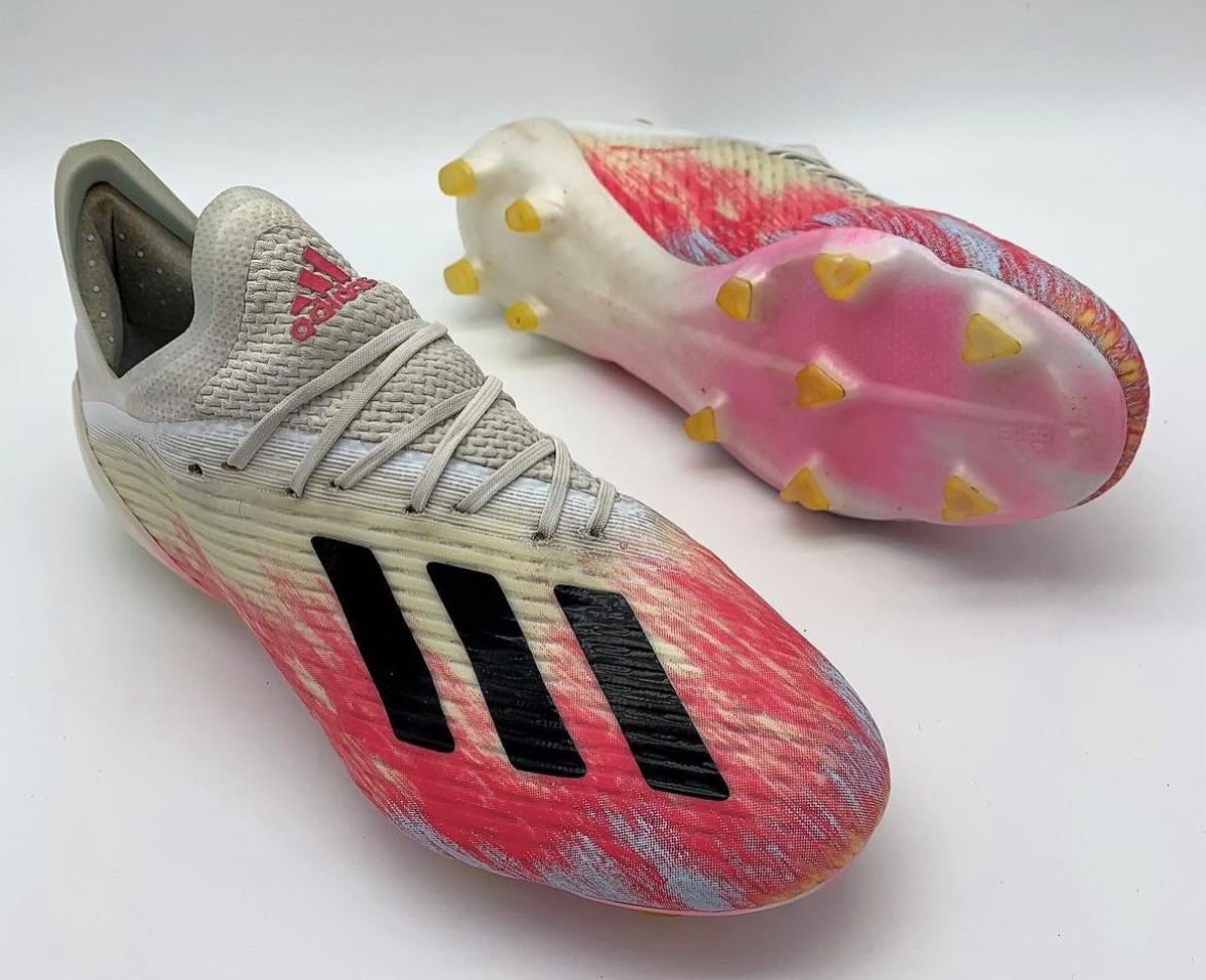 Simon Thern tweet media