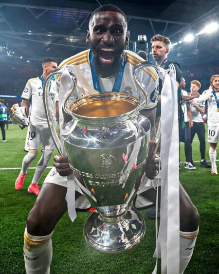 AbsoluteFusball tweet media