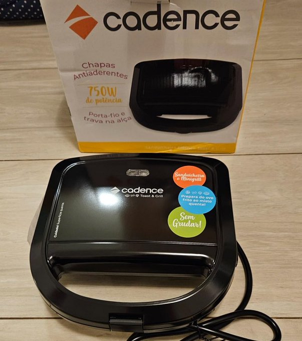 Sanduicheira Elétrica Cadence Toast & Grill, Preta, 750W, 110V, SAN260