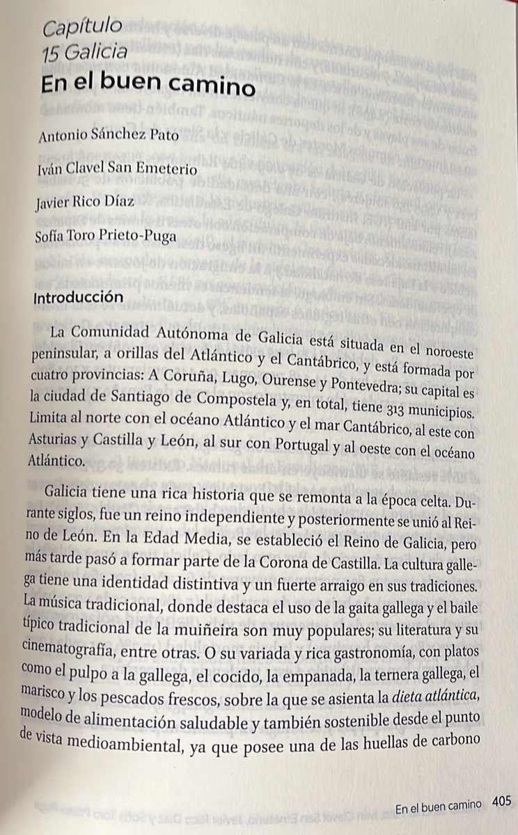 apato13's tweet photo. Como el olor a papel recién salido de imprenta no hay nada!!! https://t.co/eYeLuOfaNk Gracias a los compañeros @sofiatoropp @clavelivan Javier Rico y al coordinador Ramón Llopis https://t.co/sx1cc69pWt