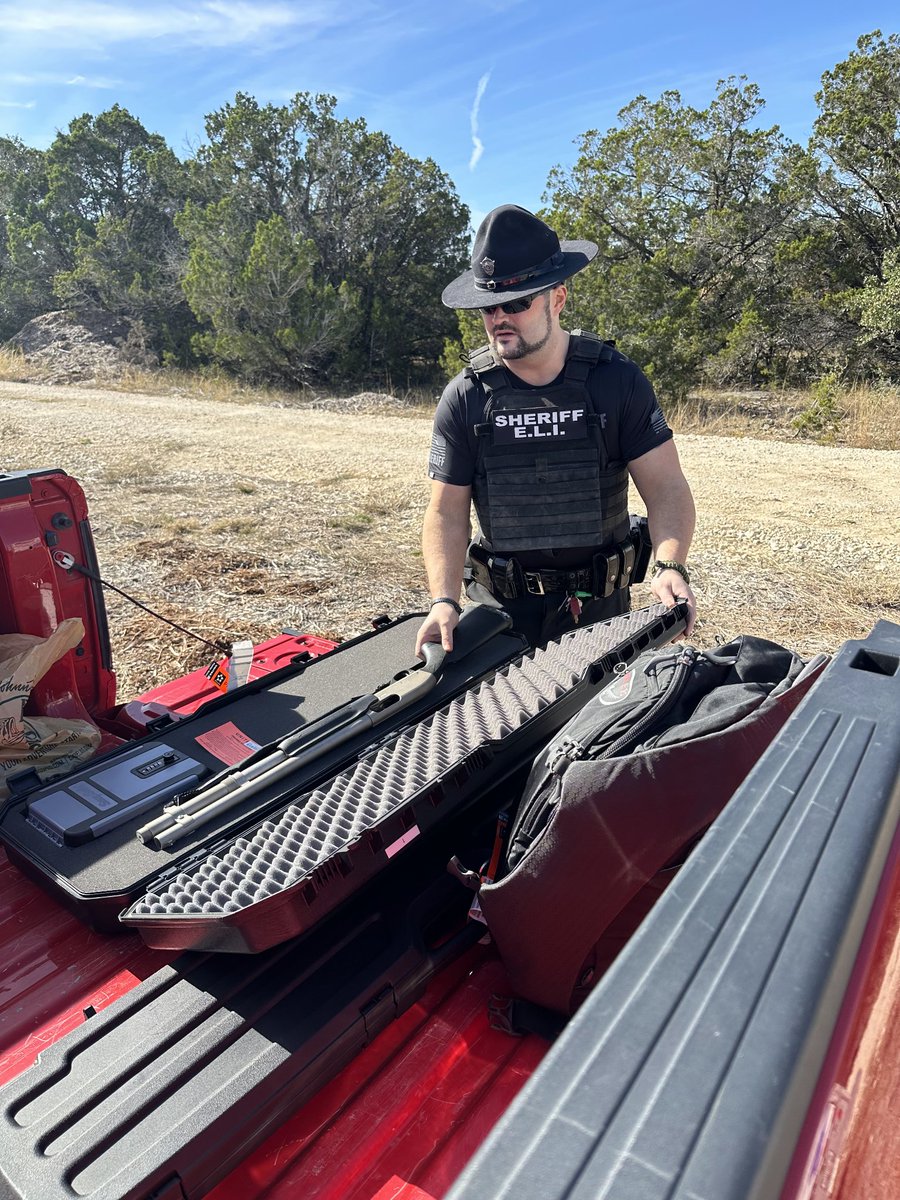 SheriffEli tweet media