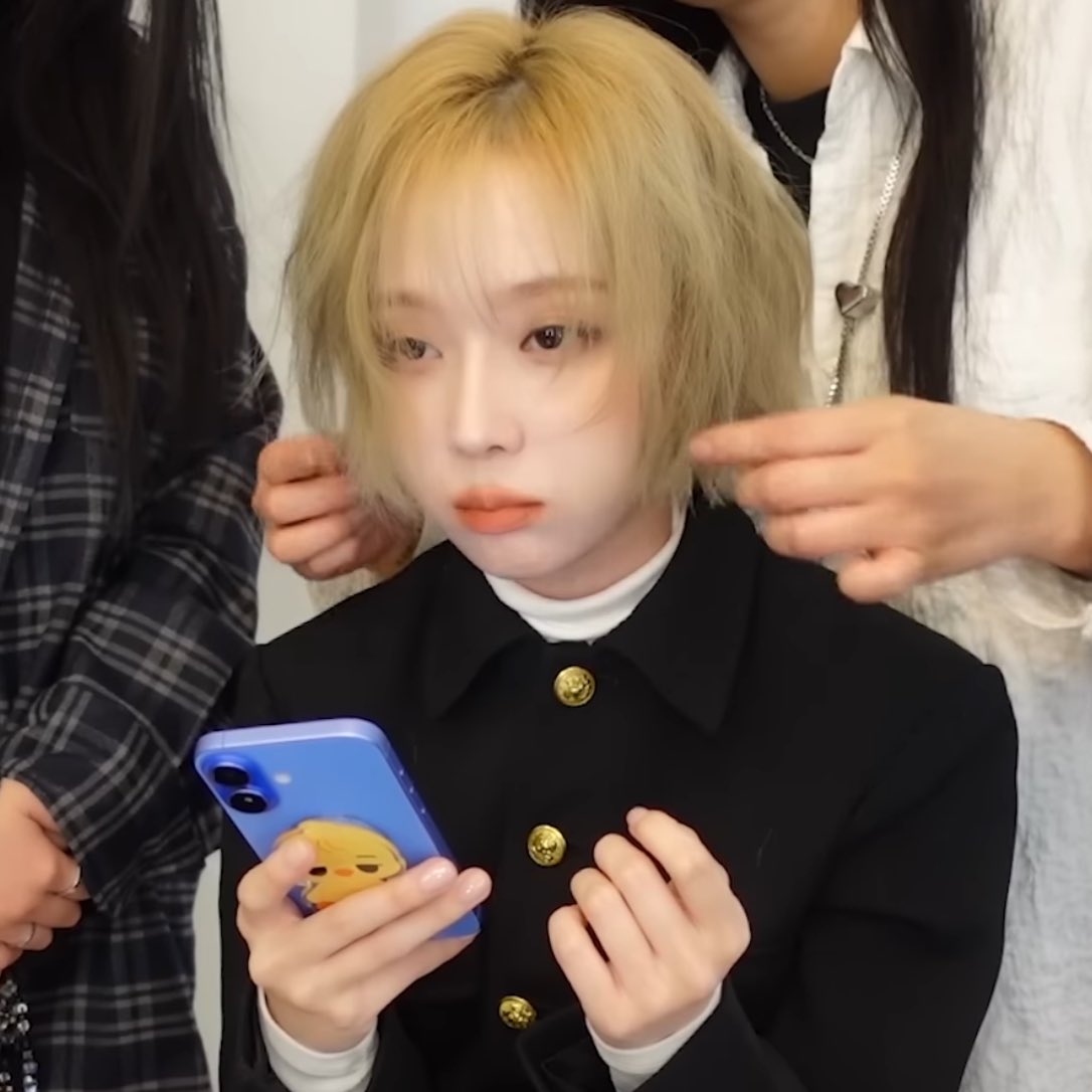 1deepbluee's tweet photo. 아 그립톡이랑 똑같이 생김 https://t.co/Uh6EfM1FFR