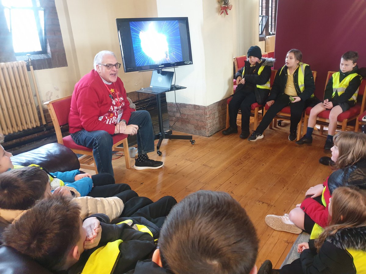 EastfieldPSHull's tweet photo. 5JH had a fantastic trip to the church yesterday. We learnt more about the Christmas story and how Christians celebrate Christmas. #epsre https://t.co/F20qEBSnp9