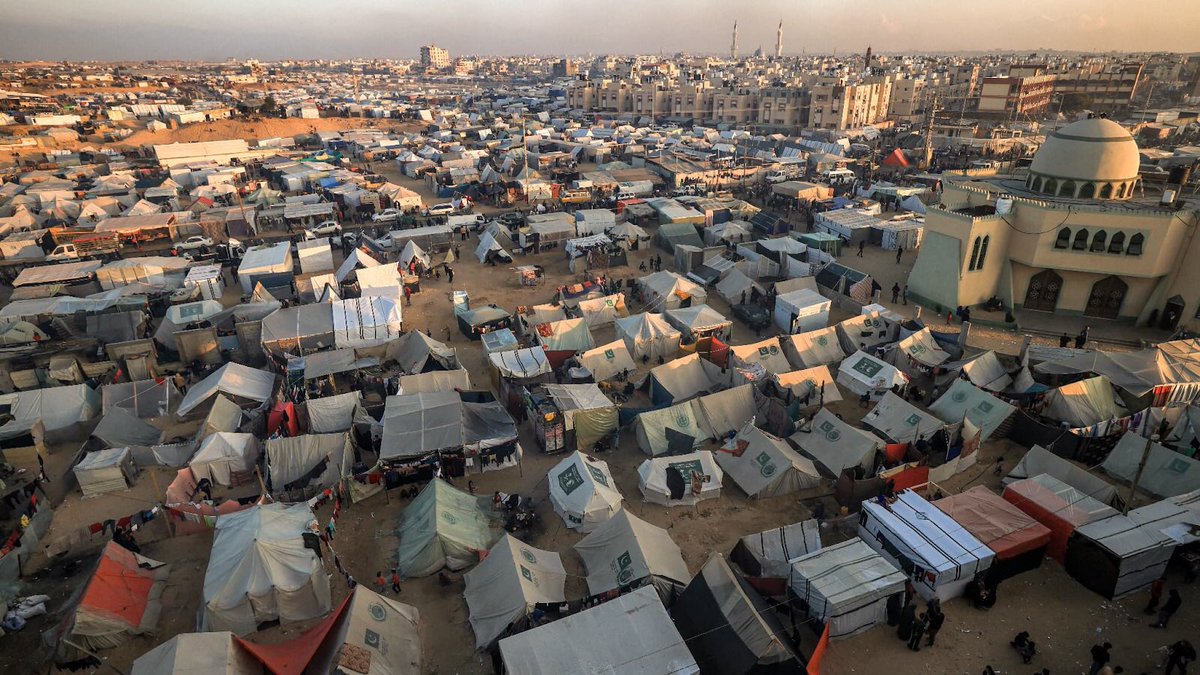 KClodice's tweet photo. 2/6 - le 10 Mars 2024 l’université #ALQSA a été totalement et définitivement détruite 🚨, Aujourd’hui à la place un camp ⛺️ de réfugiés du village de #KOZAÂ de l’est de #Gaza s’y est installé https://t.co/kSEqV7Fsnj