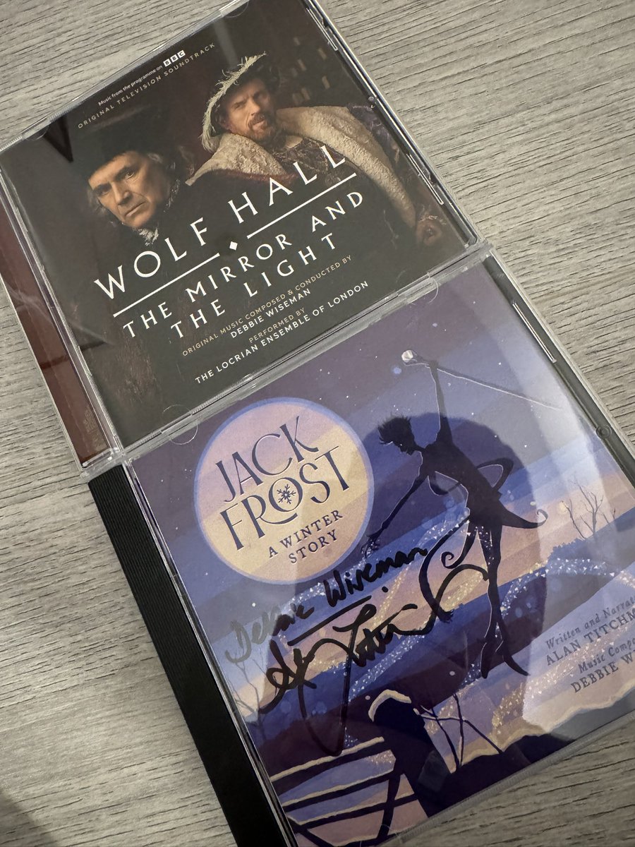 Conor_Meechan's tweet image. It’s a @wisemandebbie Christmas! Can’t wait to listen to these brand new scores from one of my favourite composers. Thanks Debbie!🎄🎅🏻