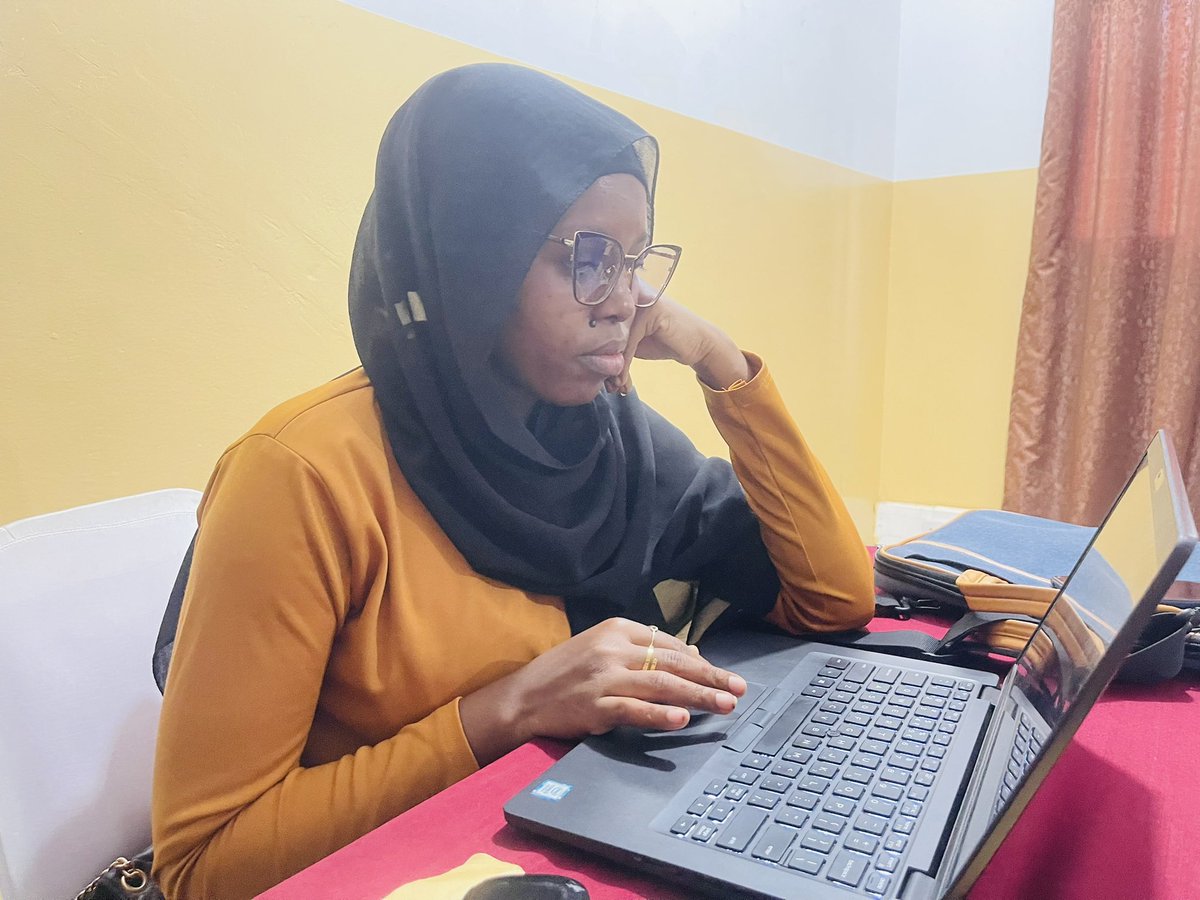 WojagOfficial's tweet photo. We’re wrapping up our @PRJ_Gambia sponsored mentorship session with a debriefing and an educative session with Commissioner @YaAmie_Touray of the Access to Information Commission. Ms. Touray took mentees through Digital Rights, Cyber Harassment, Bullying and Digital Footprint. https://t.co/amR6H9pZfr