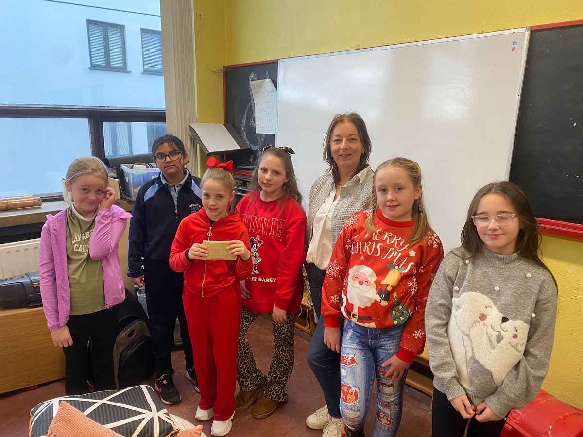 St Mary's NS Limerick (@stmarysnslk) on Twitter photo We were delighted to present a cheque for €230 to Catríona of the <a href="/children_grief/">Children's Grief Centre</a> Centre. This is the proceeds from the Toy Show Sweet boxes. Well done to everyone involved #Charity We were delighted to present a cheque for €230 to Catríona of the <a href="/children_grief/">Children's Grief Centre</a> Centre. This is the proceeds from the Toy Show Sweet boxes. Well done to everyone involved #Charity