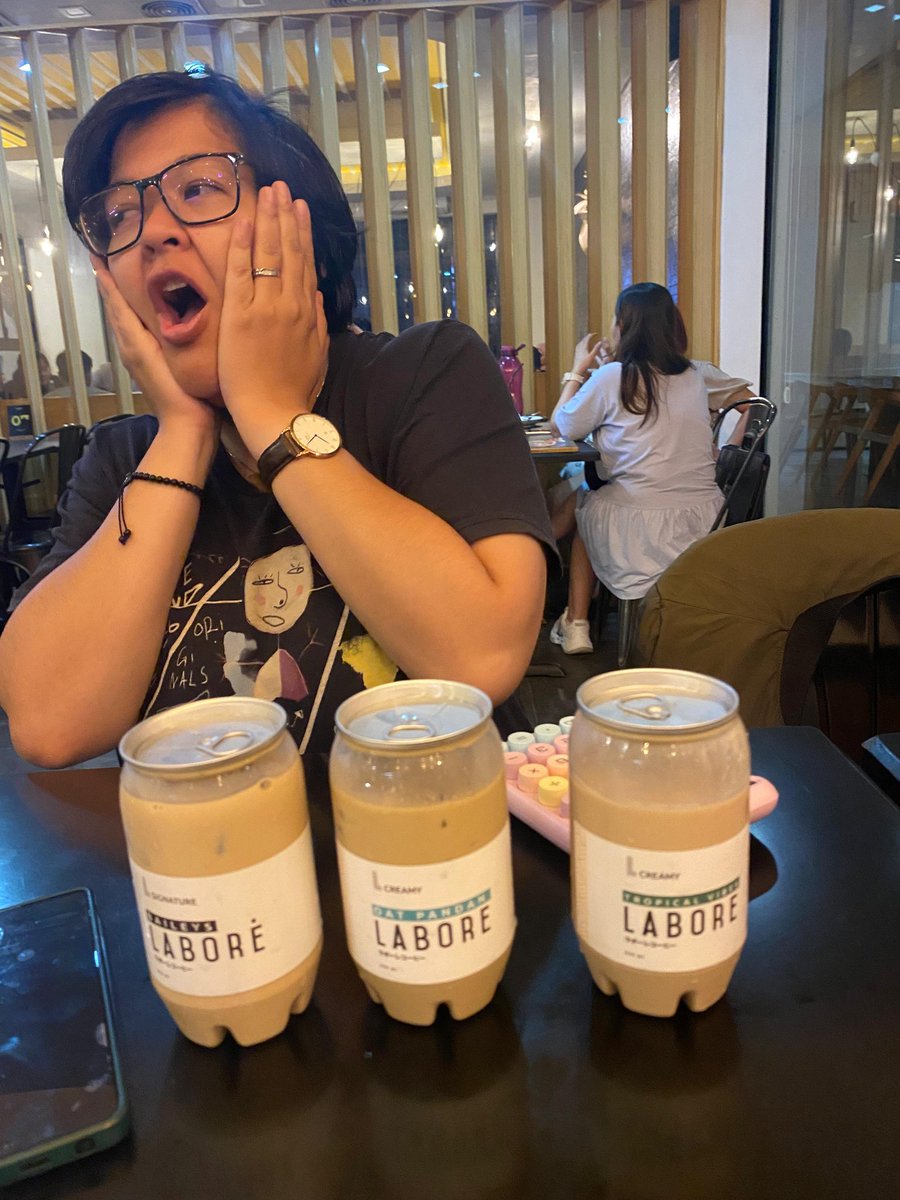 Shock pas tau tahun baru masih sendiri 🥲🥲