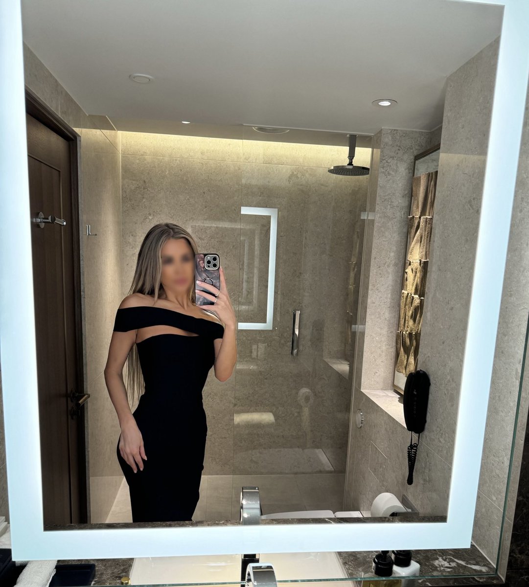 Celine Hart (@YourCelineHart) / Posts / X