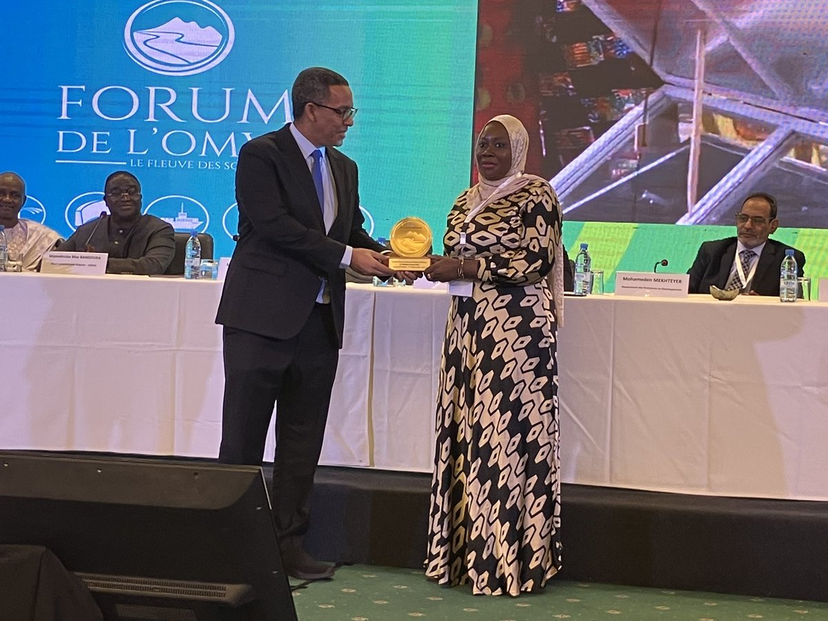 Honorée d’avoir être invitée <a href="/Finland_Senegal/">Finlande au Sénégal</a> au 1ère édition du Forum de l’OMVS. Félicitation à <a href="/OMVSlofficiel/">OMVS</a> et tous les lauréats des prix. 
<a href="/SYKEinfo/">Suomen ympäristökeskus</a>
#ministèredehydrauliqueetassanissement