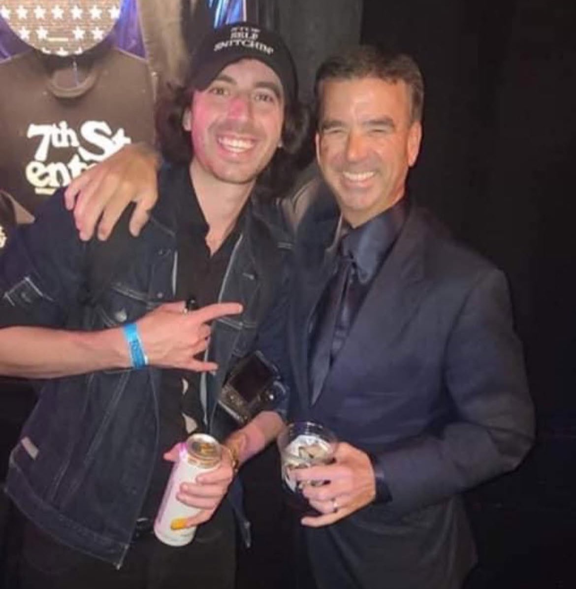 erinsullivan123's tweet photo. RIP Michael. We were huge fans of your “creative genius” as your dad always bragged about. We may have never met but it felt like we knew you and we can’t imagine the pain your family is going through. Prayers for your family and friends. #MichaelRivers https://t.co/2tKIhauJuS