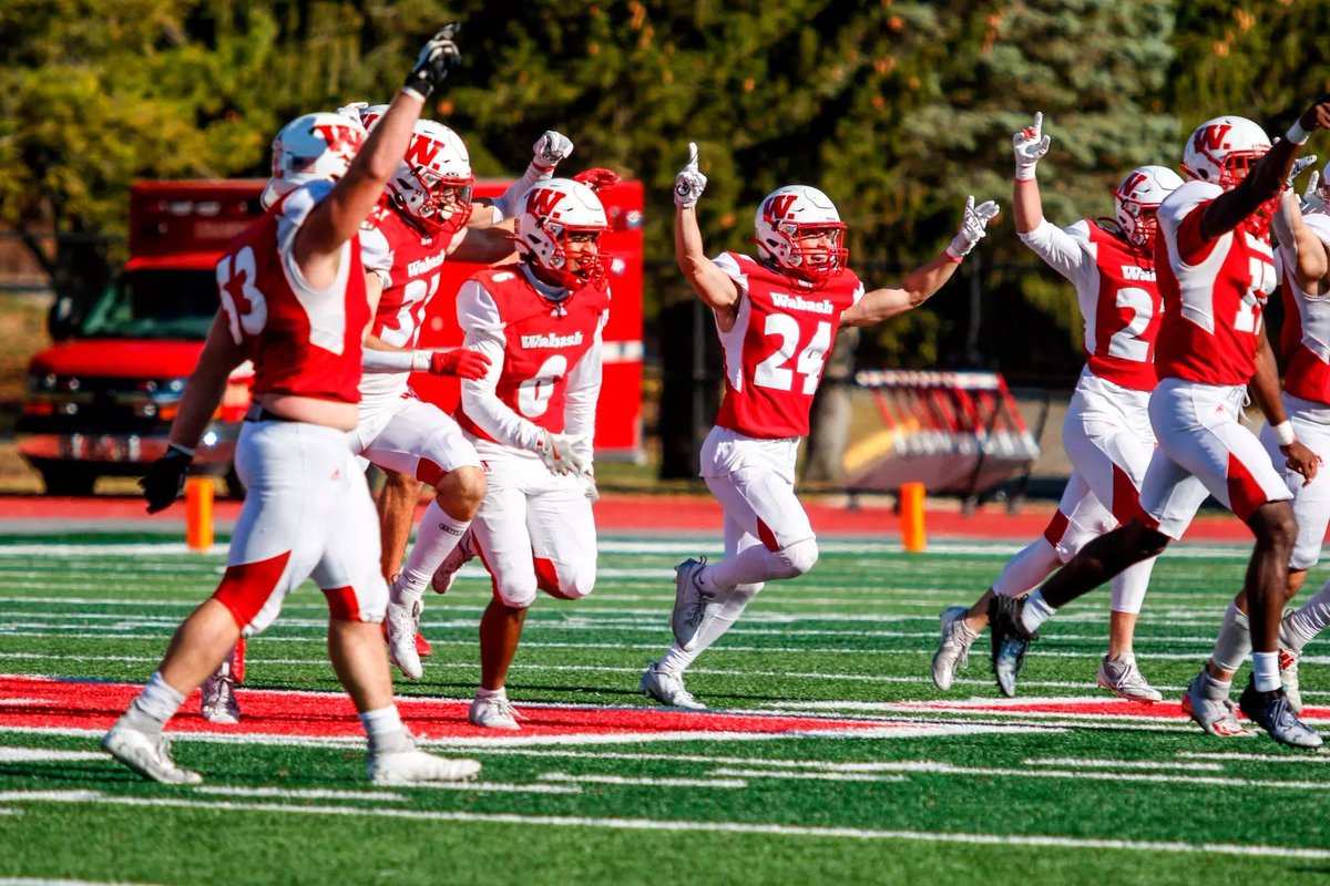 AhmeenG1's tweet photo. #AGTG After a great conversation with @CoachFerner I am blessed to have earned an offer from @WabashFB ❤️! 
@CoachCastner 
@_zekemoore 
@MasonCometsFB 
@CoachKentM10 https://t.co/NZuV2MFvxS