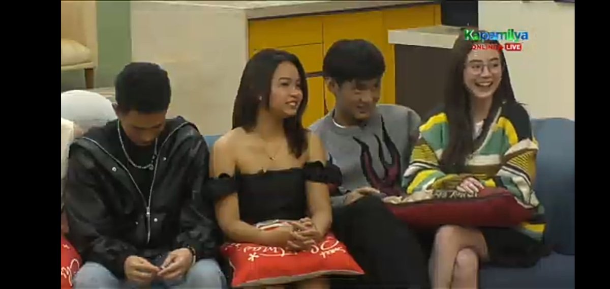 bts_jdhdb's tweet photo. i love their friendship :)) my quadro!
#JMFyang
#KoletteMadelo
#Binso https://t.co/YxMtYD3nep