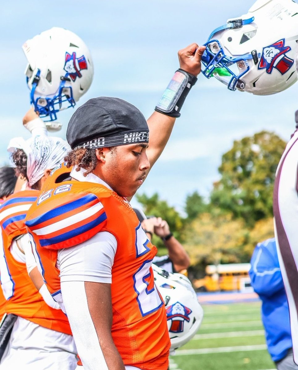 Tony Butler '25
🏈  RB
📏 5'11" 190lbs
📚 3.6 GPA
📲 <a href="/tonebluee/">Tony Butler</a>
📽 hudl.com/v/2NCeGA