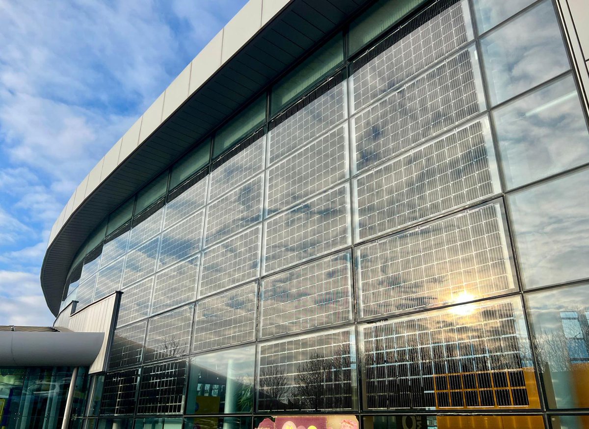 PolysolarPV's tweet image. Polysolar has installed a new solar PV facade at Liverpool South Parkway station. Photo: AnjaWilliams Electrics: @GreenbridgeRen2 Mechanical: @glassandgeneral   polysolar.co.uk/projects-techn… #bipv #bipvfacade #cleanpower