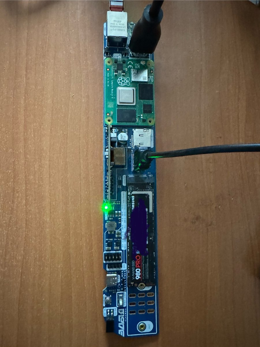 HackacadNet's tweet image. Received the new #ComputeBlade by @Merocle two days ago. FreeBSD is now up and running – thanks to some BSD &amp;amp; EFI magic.
Now I can finally run automated tests for FreeBSD ports on #onARM with a scalable #RaspberryPi cluster.
How-to coming soon🚀 #FreeBSD #Homelab @ArmSoftwareDev