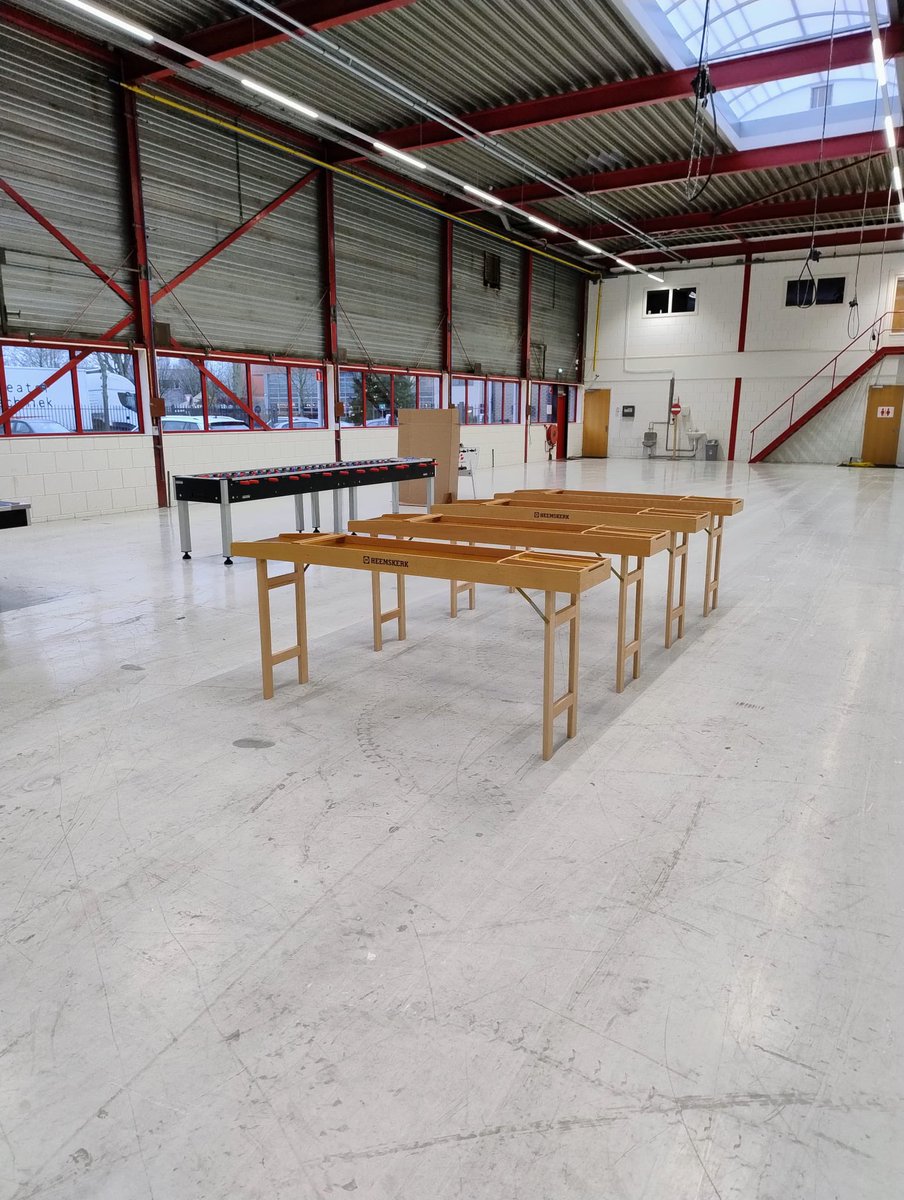 HeemskerkSport's tweet image. Wist je dat je bij Heemskerk ook speeltafels kunt huren?

Wij regelen alles: we bezorgen de tafel, zetten &apos;m voor je klaar en halen ‘m na afloop weer op. Jij hoeft alleen maar te genieten van de gezelligheid.  

playheemskerk.com/speeltafel-hur…

#airhockeytafel #speeltafel #sjoelbak