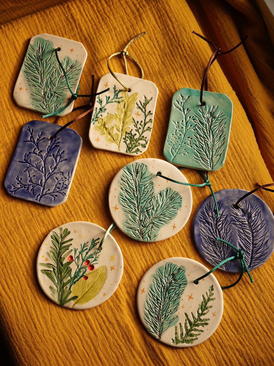 и ещё есть игрушечки с котами, другими зверятами и с оттисками растений ✨