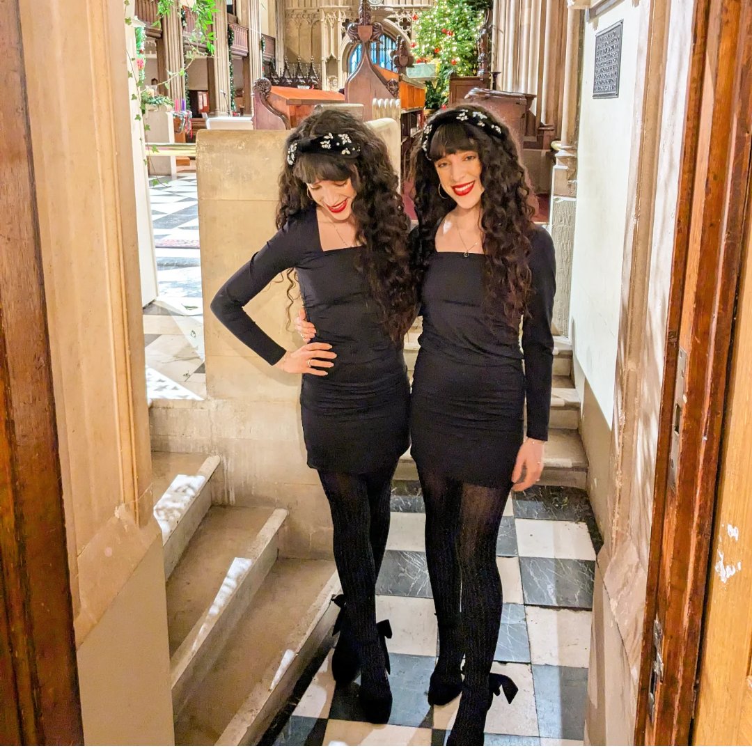 ClassicalTwins's tweet image. Singing for a lovely Christmas Concert ❤️🎄