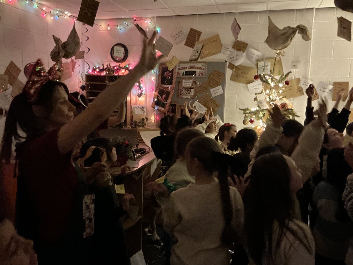 Year 5 had a special visit to meet some very hardworking elves.  They even managed to get their teachers off the naughty list!