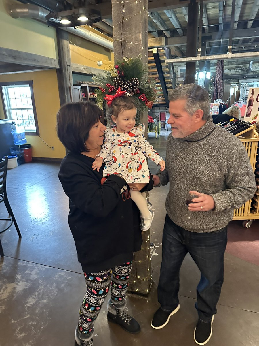 Sophie Farrell tweet media