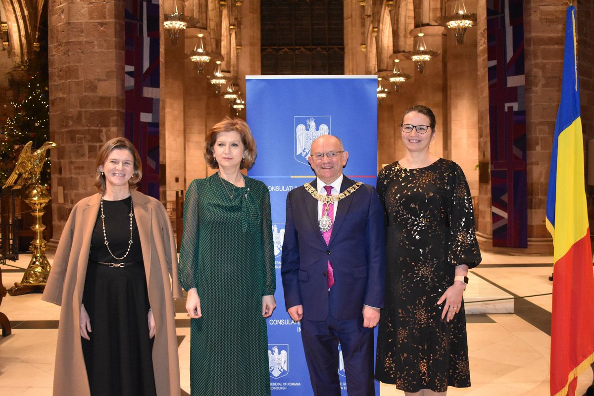 Laura Popescu tweet media