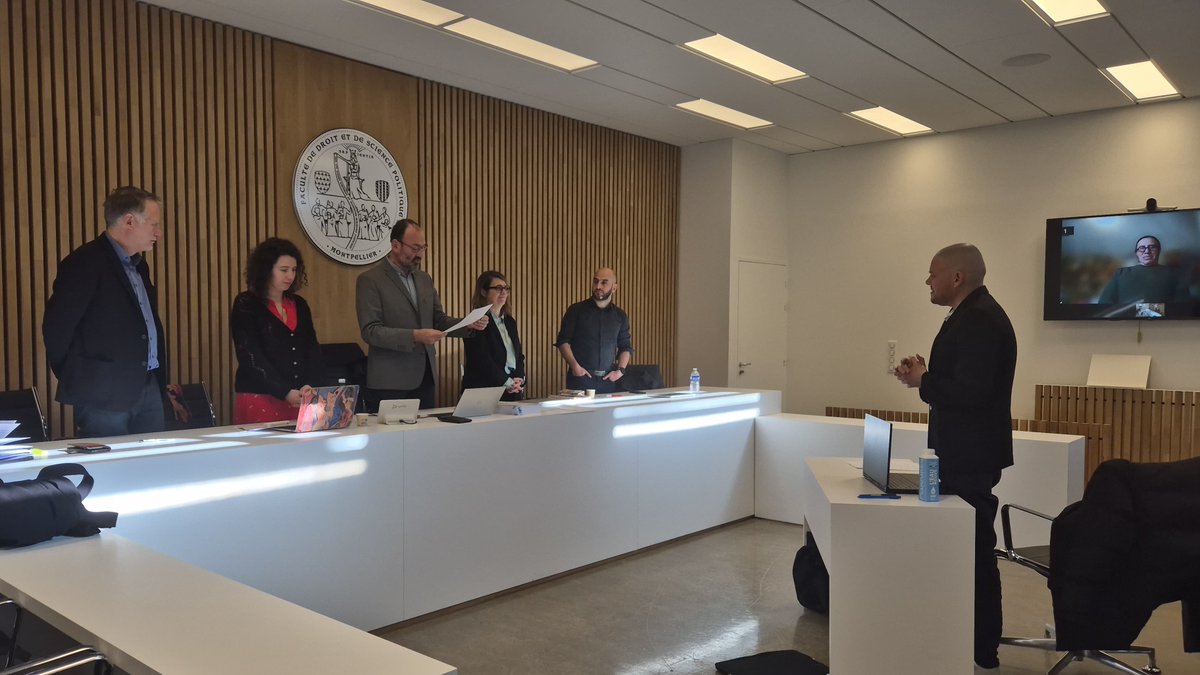 ED_DSP_UM's tweet image. Félicitations à @FargierRomain du @CEPEL_UM  pour la soutenance de sa thèse intitulée "Youtubeurs de droite radicale et d'extrême droite : les nouveaux professionnels de la politique ?" !
Jury : @BoyadjianJulien, @jydormagen (dir), @FabGreffet, G. Marrel, @VTiberj &amp;amp; Anaïs Theviot