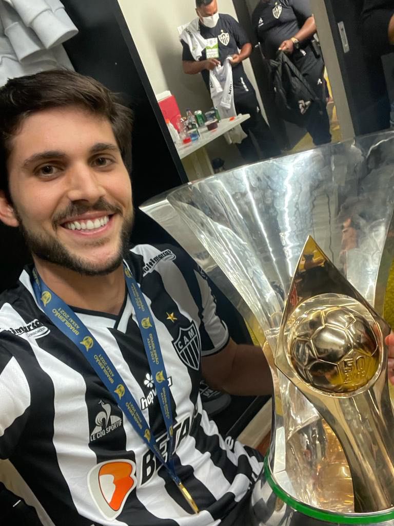 noticiasdoflu's tweet photo. 🚨Negociação do Fluminense por Igor Rabello não avançou por causa de Manoel 

O tricolor não pretendia manter o Zagueiro, mais teria mudado de ideia e deverá renovar o contrato do atleta de 34 anos por mais uma temporada.

@trivela https://t.co/j740cCjLW2