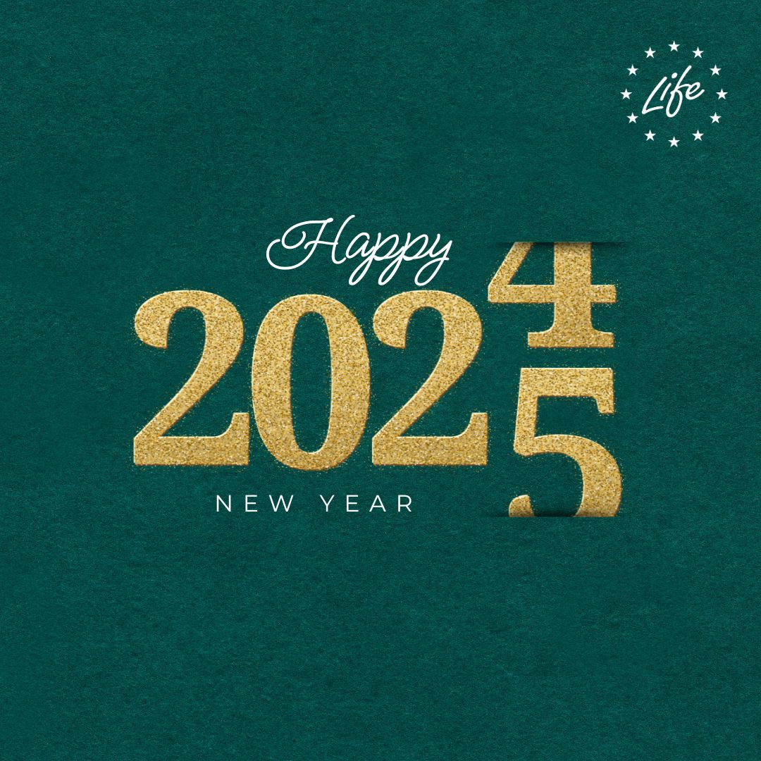 As we welcome 2025, let's celebrate a greener &amp; sustainable future🌍 🌟

Our #LIFEProjects will continue revolutionising Europe with their innovative solutions💡 to preserve #OurPlanet.

Happy New Year &amp; best wishes from the #LIFEProgramme family 🌟

👉 europa.eu/!96n39t