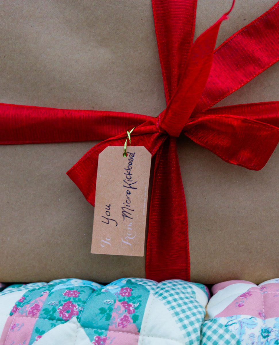 MicroKickboard's tweet image. Get the gift worth unlimited smiles 🛴❤️ Order today with expedited shipping for holiday delivery* 🎅 

*Specific delivery dates are not guaranteed by Micro Kickboard. For tracking updates, please follow the tracking information provided by your package's carrier.