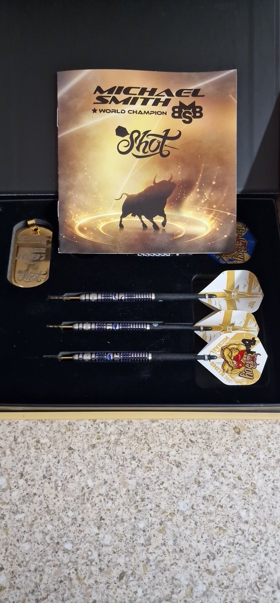 dankdawg170's tweet photo. Looking for some advice guys what would this be worth as a bundle everything is brand new https://t.co/GnQwUJjNmj